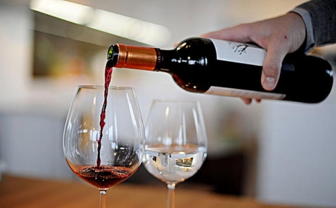 重慶美心紅酒廣場博物館品嘗紅酒美食五一勞動節